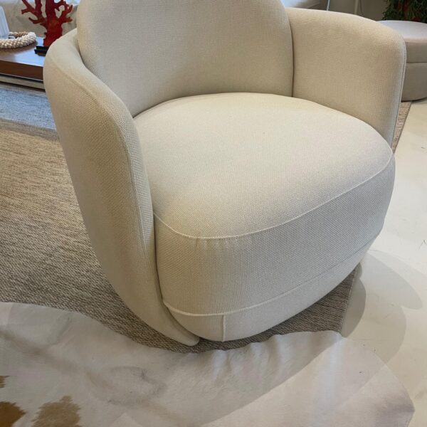 1038 MOD.POLTRONA GIRATORIA VESTITA 0,75 BR.ESQ/DIR. TC - 1038 VIENA 05