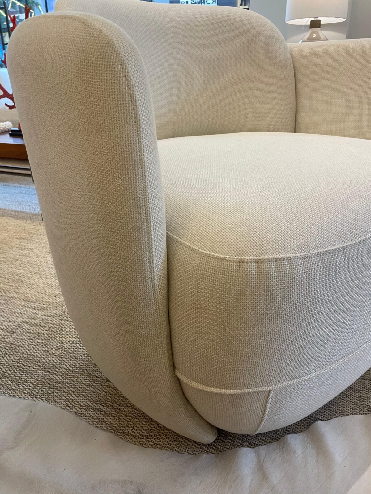 1038 MOD.POLTRONA GIRATORIA VESTITA 0,75 BR.ESQ/DIR. TC - 1038 VIENA 05 - Imagem 2