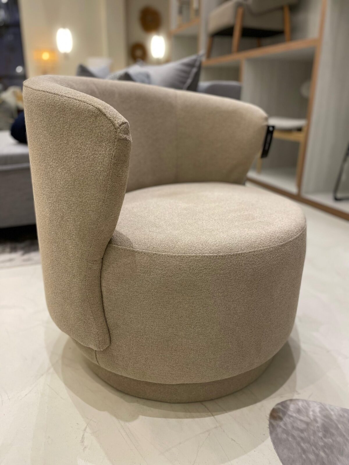 POLTRONA CAROL GIRATORIA TEC110 74X80X78 - Imagem 2