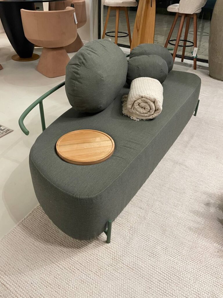 Estofado Lajedo Base Alumínio Verde Tec Lisvermu 170x60x53