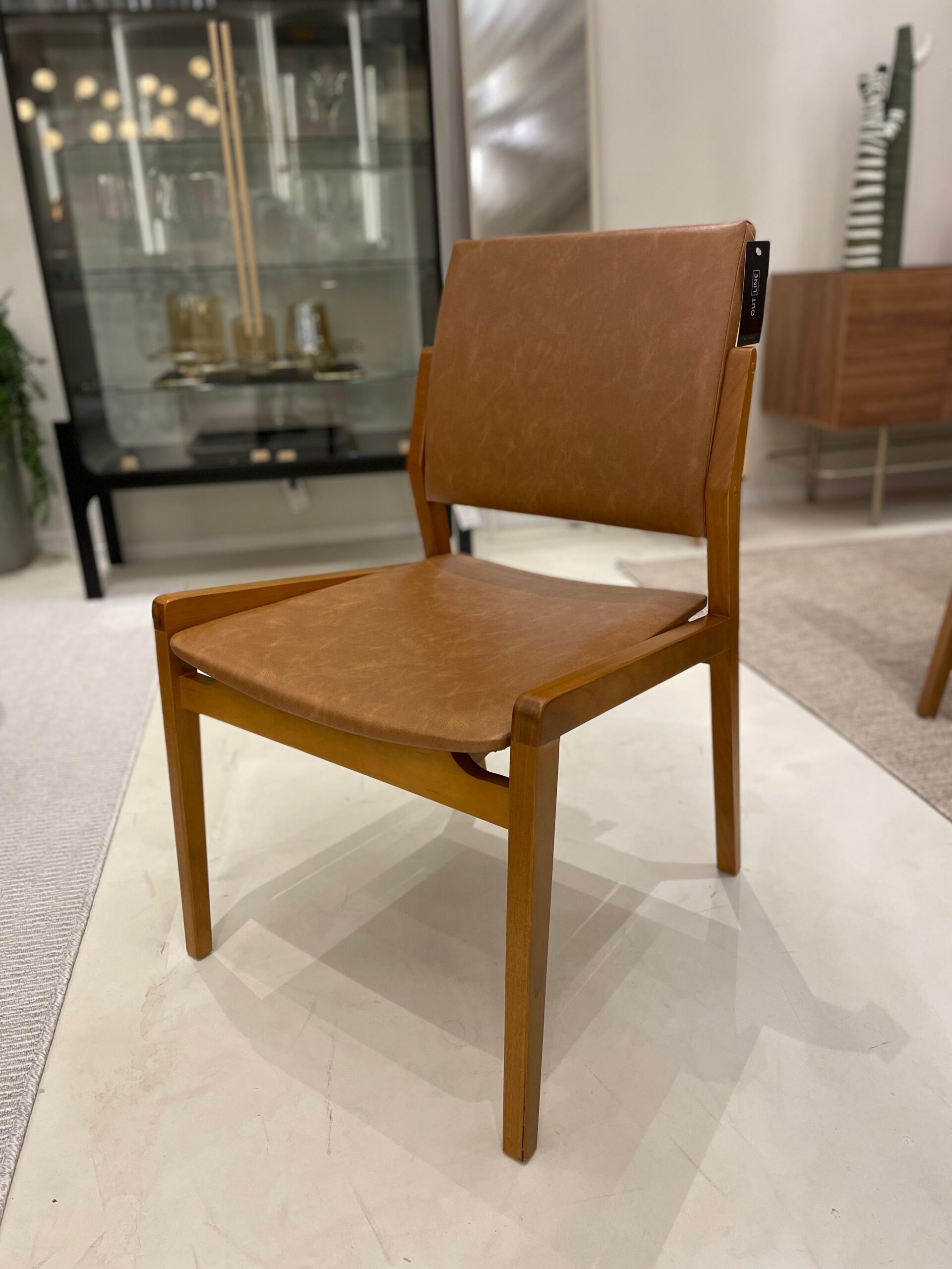 original.jpeg CADEIRA NORIN BASE FREIJO TEC T30 RECOURO CARAMELO 55X58X86 - Imagem 1