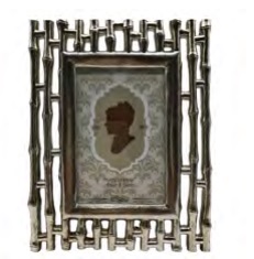 PORTA RETRATO DE RESINA PRATA 18,7CM X 1,7CM X 24CM