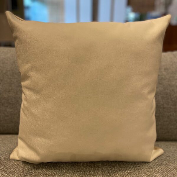 ALMOFADA COURO NATURAL GELO LISA 52X52