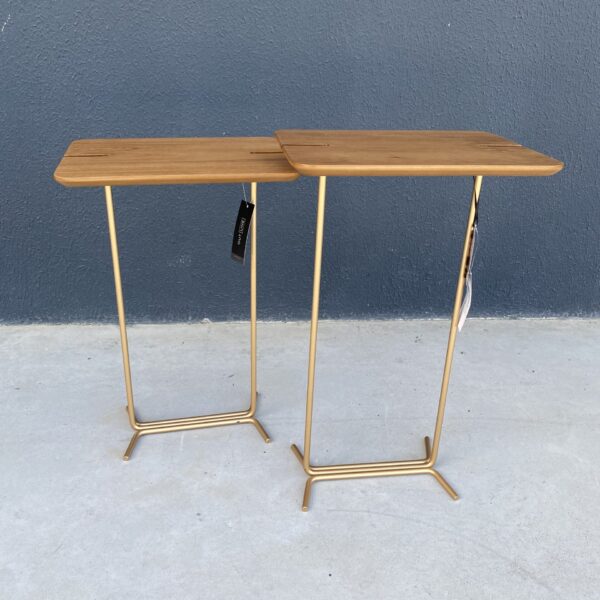MESA LATERAL BAIXA CLAW AMENDOA/CHAMPANHE 38X28X57
