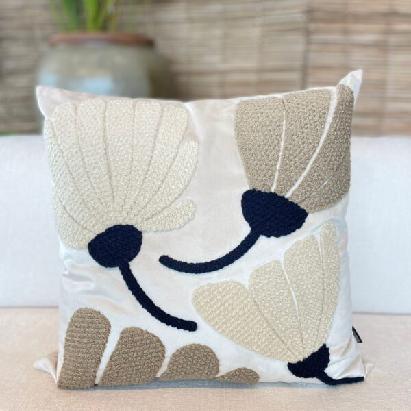 ALMOFADA VEL OFF 52X52 C/FIO MONANDI BEGE/MARINHO 2