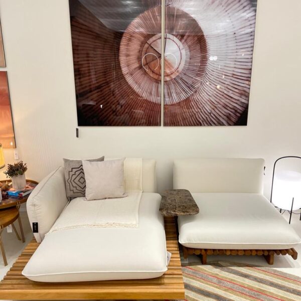 CJ  ESTOFADO FRANCA BASE EM MADEIRA 2,40M TEC F-2001