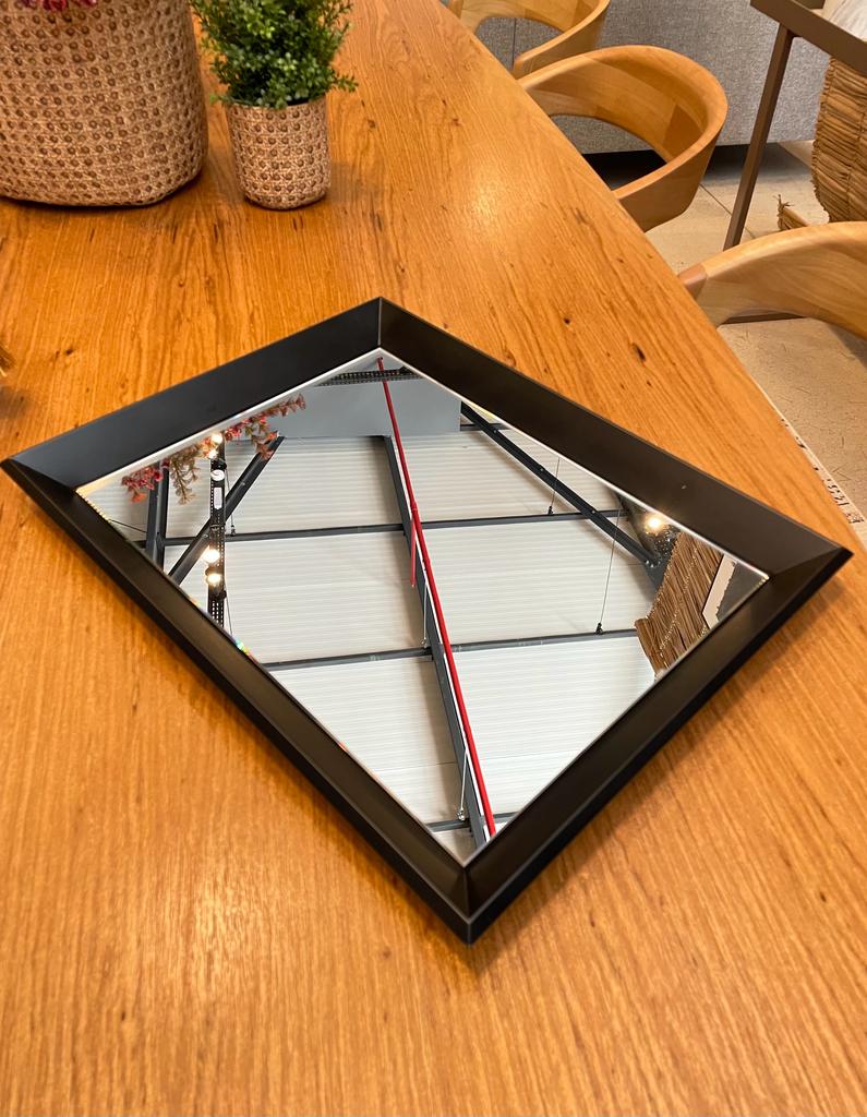 original.jpeg BANDEJA ALEXANDRA - 36 X 46 CM - BLACK MATTE - Imagem 1