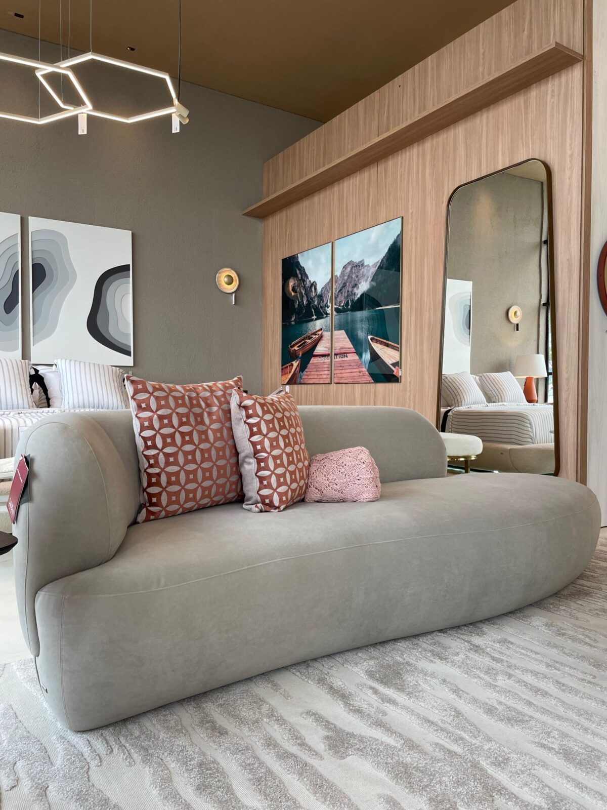 ESTOFADO BOREAL ORGANICO TEC 2104K 255X80X70 1BR+PUFF - Imagem 2