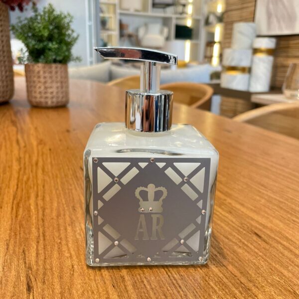 CUBO SABONETE LOSANGOS COM STRASS PRATA LAVANDA