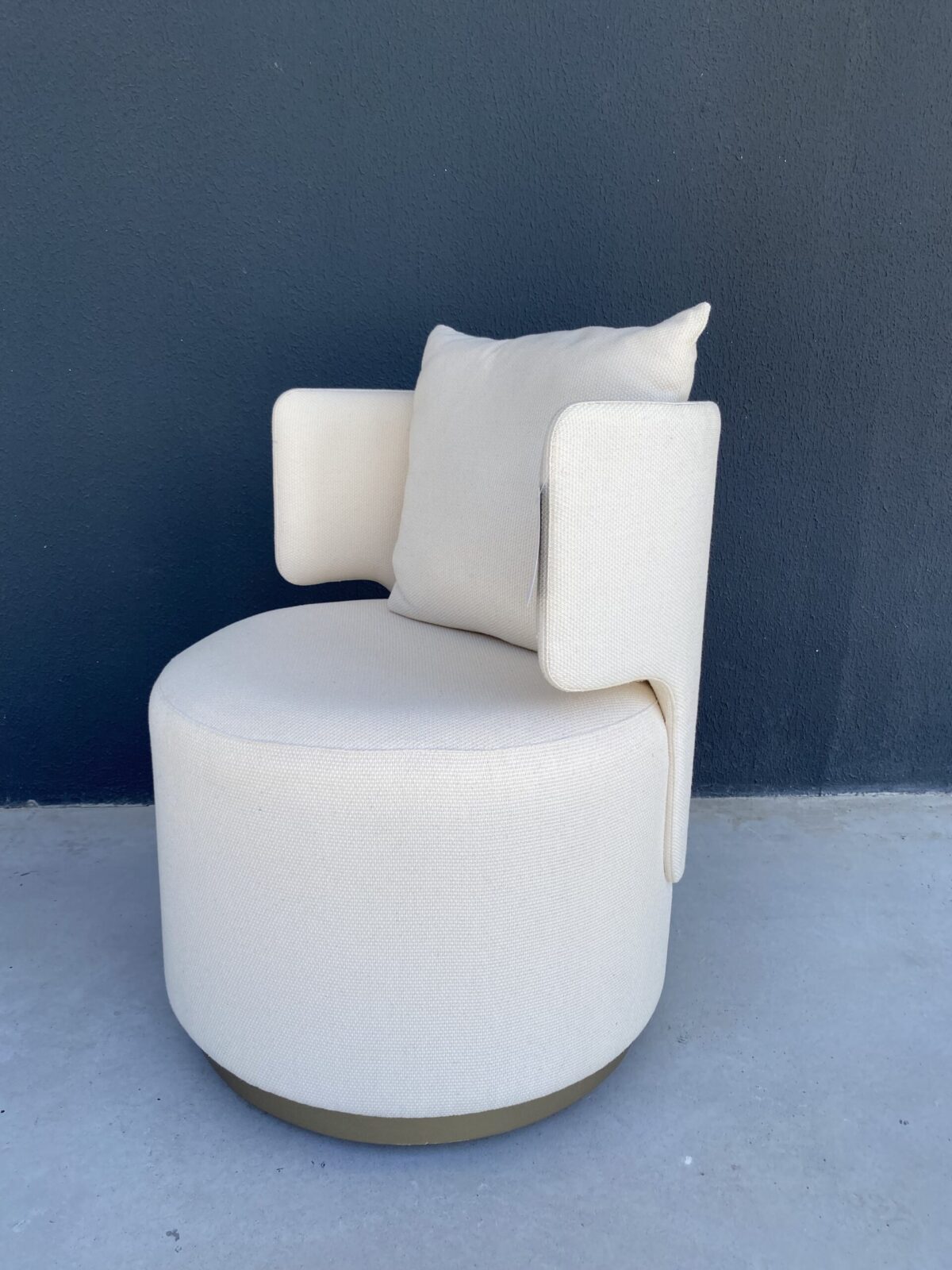 POLTRONA PONTO OURO T2045 63X75X75 - Imagem 2