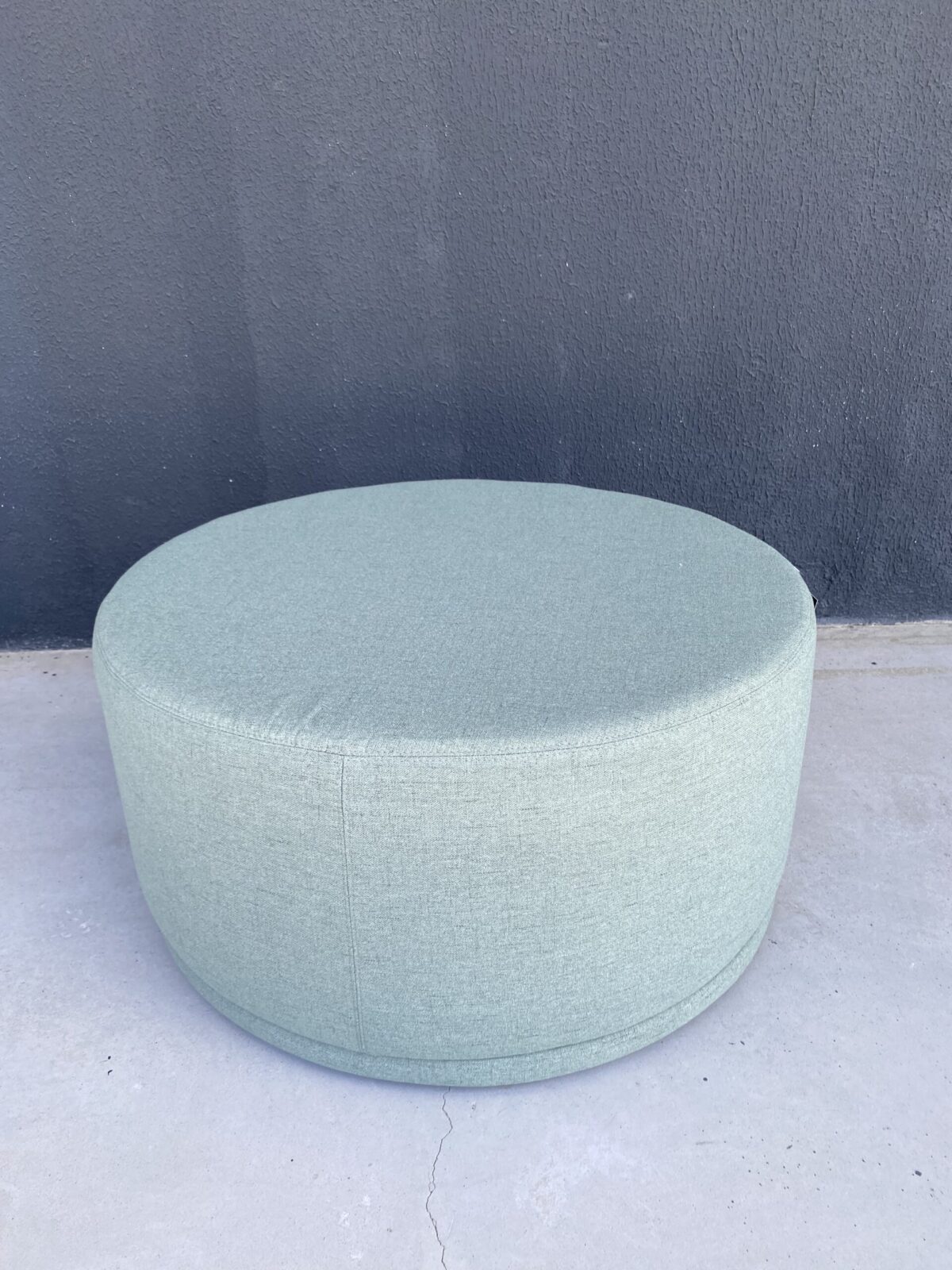 PUFE LUCCA 80CM BAIXO 4037-PR - Imagem 2