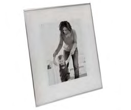 PORTA RETRATO EM VIDRO E METAL PRATEADO 18CM X 1CM X 23CM