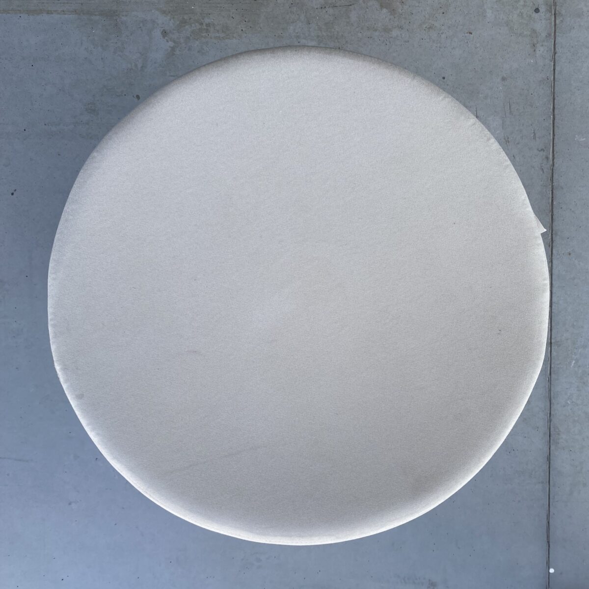 PUFE LUCCA GIRATORIO ALTO TEC BRONZE 2158 60X60 - Imagem 2