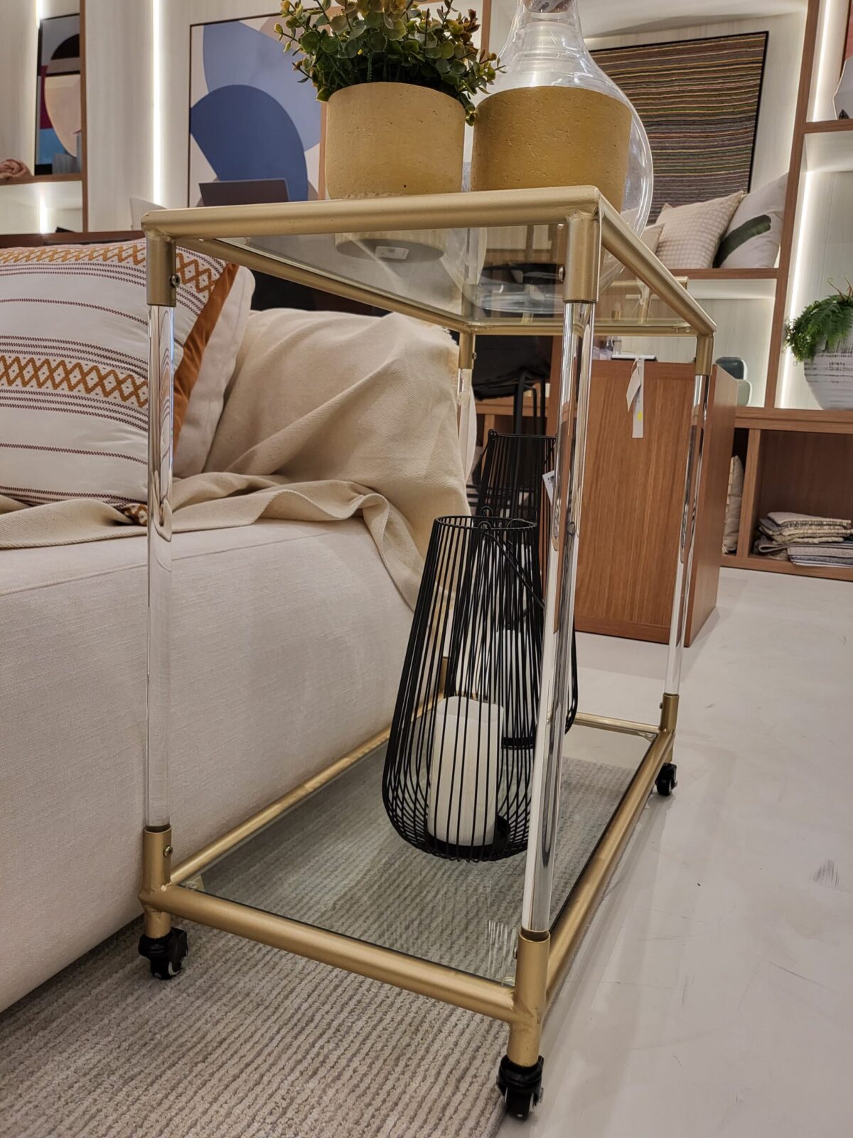 CARRINHO BAR METAL DOURADO COM ACRILICO 56X40X80 - Imagem 3