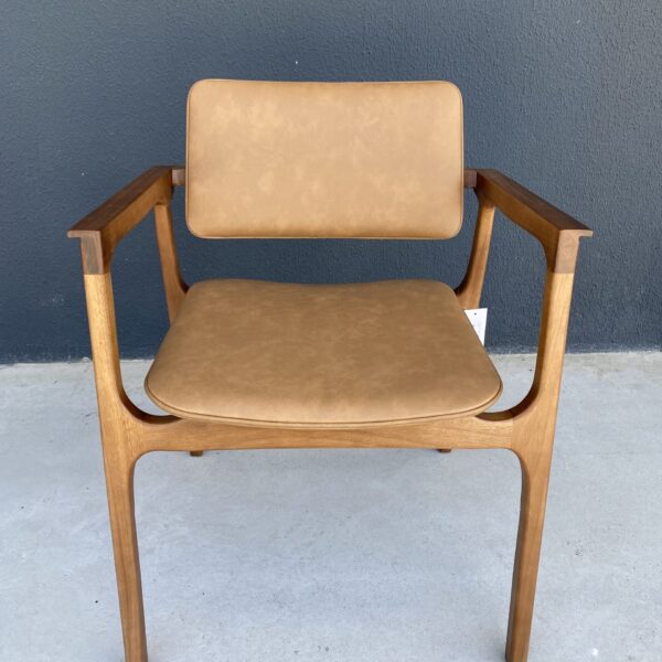 CADEIRA FENICE EM MADEIRA