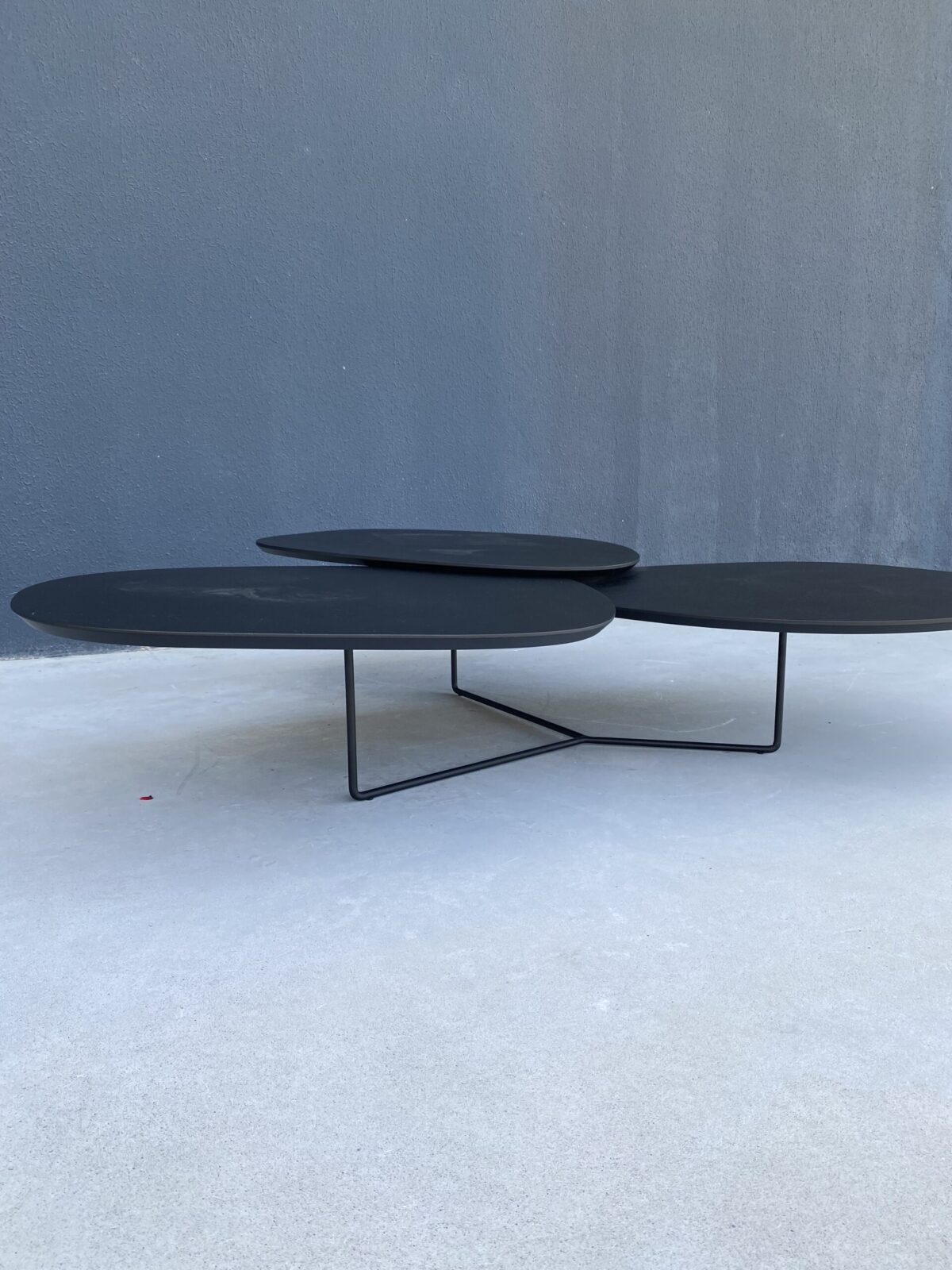 MESA DE CENTRO DRIE - COR PRETO EBANO - FERRAGEM PRETA MTX - Imagem 2