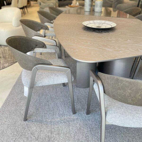 MESA DE JANTAR HEXA CARVALHO E VIDRO CINZA 300X125X75