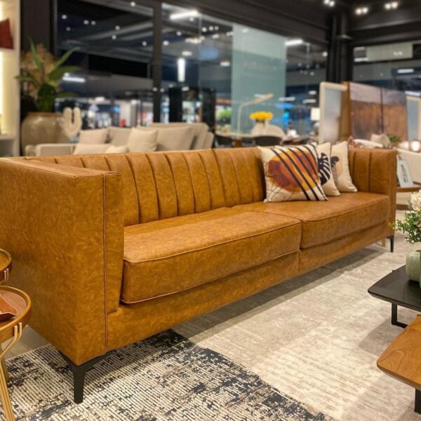 ESTOFADO SMITH TEC OURO 6042 PES PT 2 ASS 110 2 BR 20 TT 250