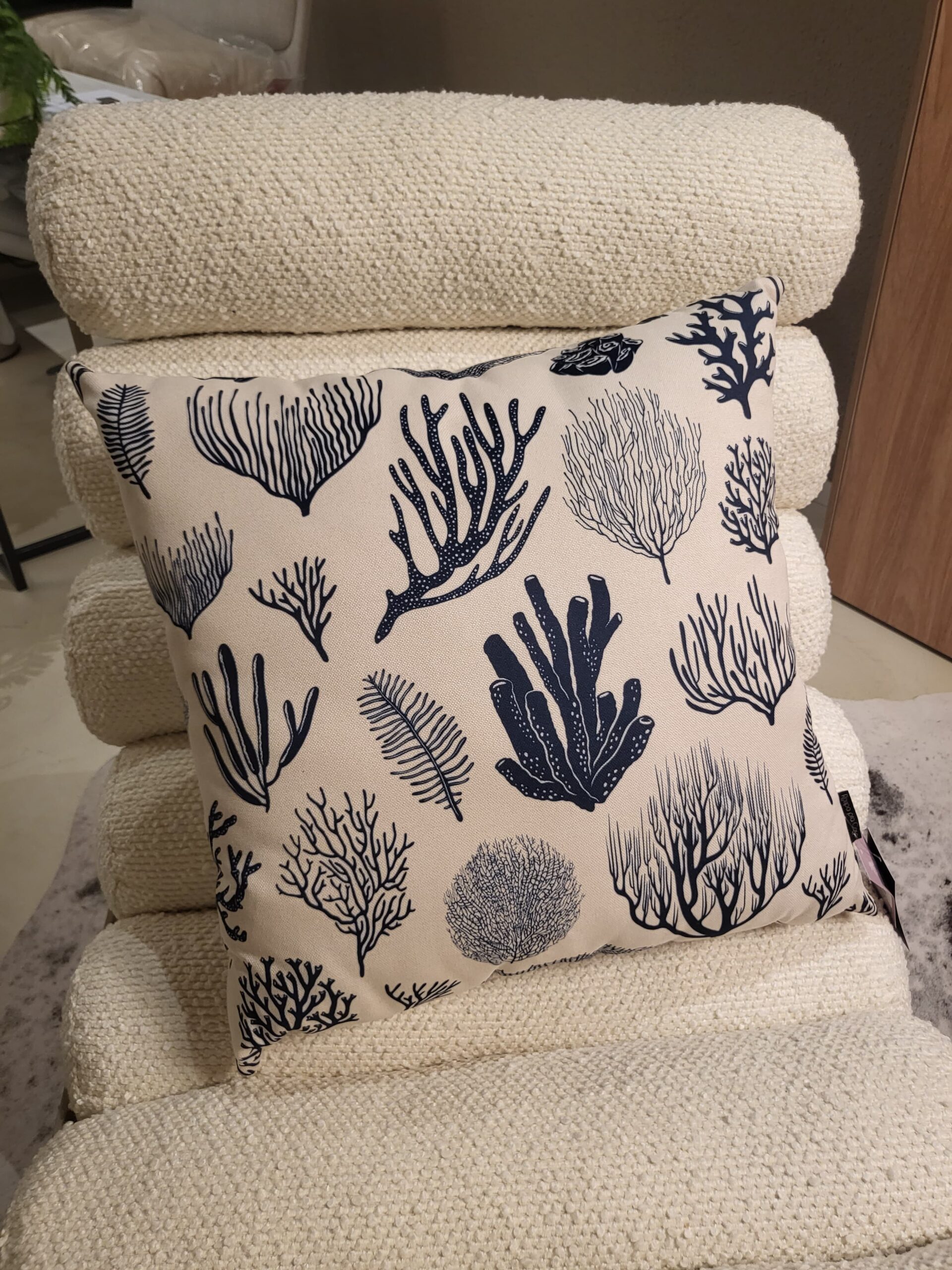 original-45.jpeg ALMOFADA SUBLIME CORAIS AZUL 50X50 713 - Imagem 1