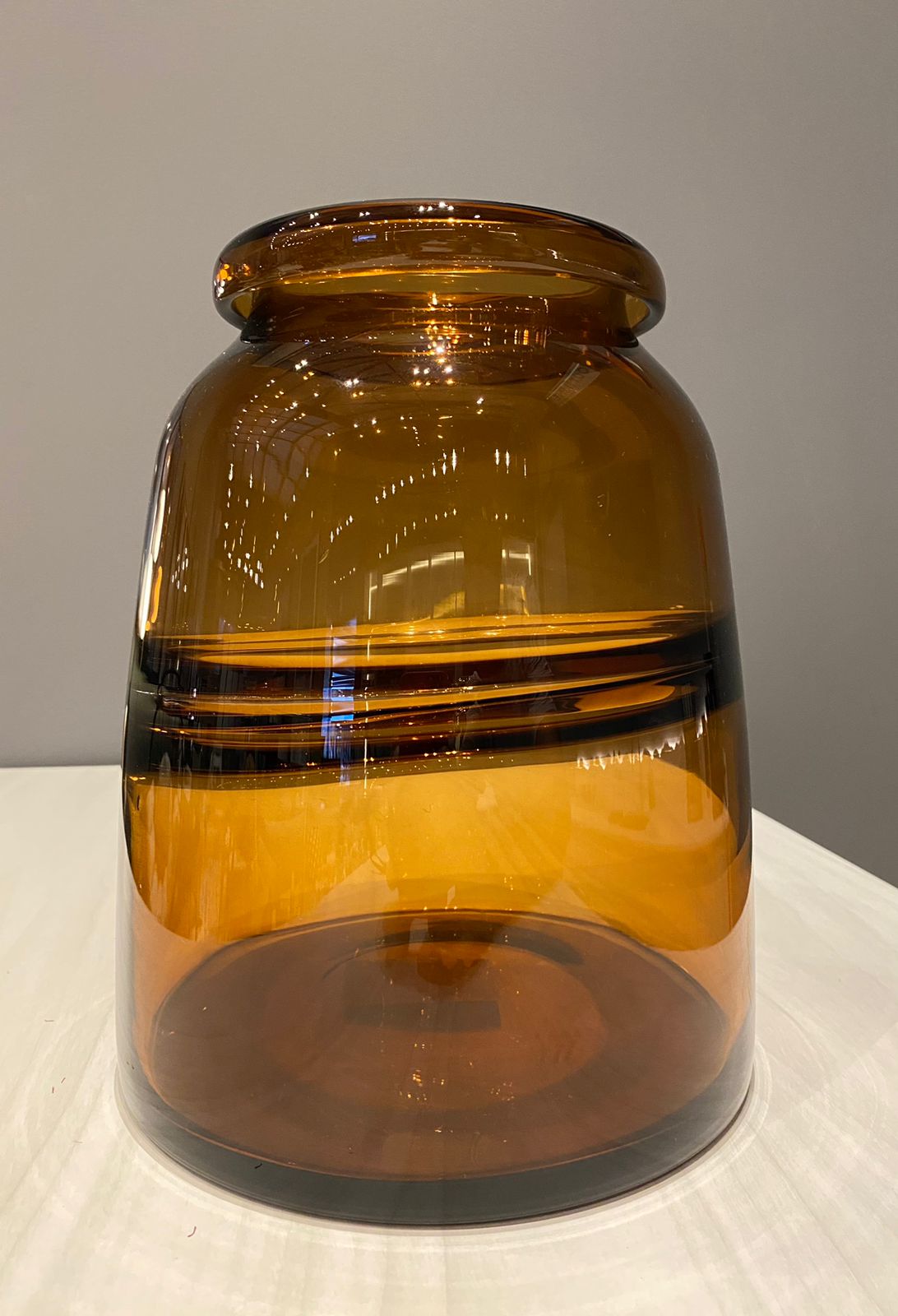 original-463.jpeg VASO DE VIDRO AMBAR - Imagem 1