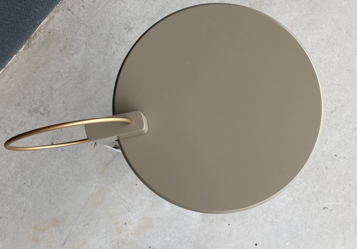 MESA LATERAL PARK FENDI ALCA CHAMPAMNHE 35X35X69 - Imagem 4