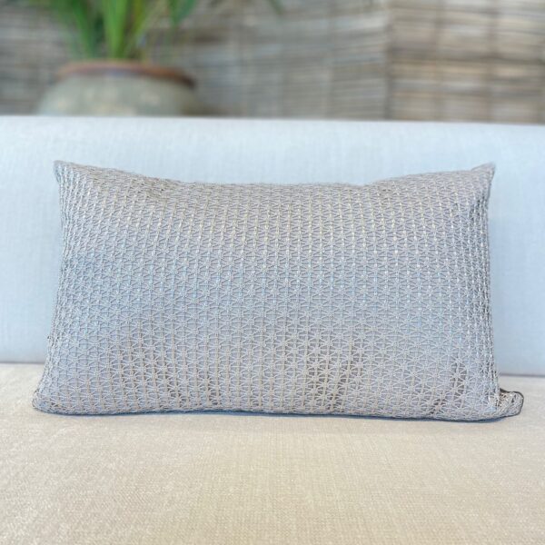 ALMOFADA LOMBAR TRAMA E VEKUDO CO LATTE E CAPPUCCINO 32X52