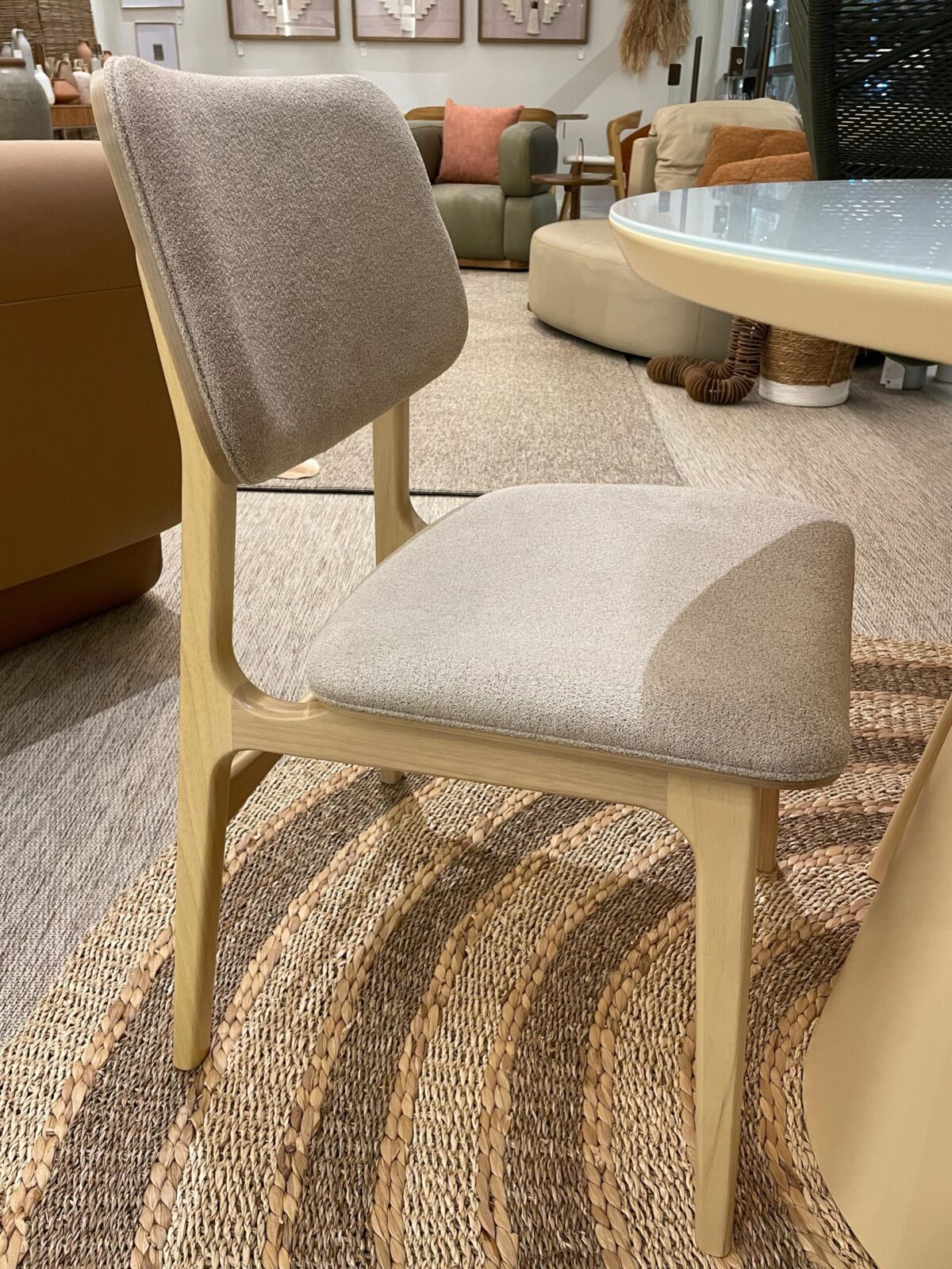 CADEIRA MEGAN CINAMOMO PALHA  TEC K-578 - Imagem 2