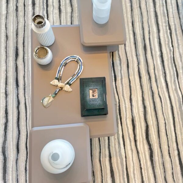 CONJUNTO DE MESAS DE CENTRO SALGUEIRO CARIBOU E DOURADO