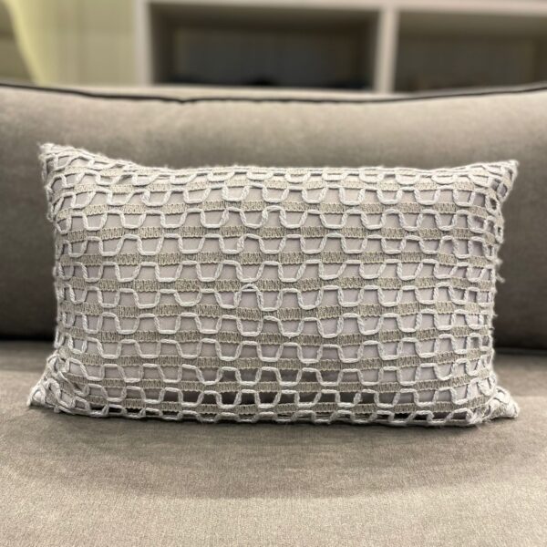 ALMOFADA LOMBAR AZUL E CINZA VERSO VELUDO CINZA 32X52