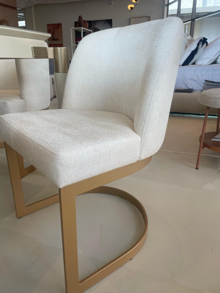 Como Escolher a Mesa de Jantar Ideal para sua Casa