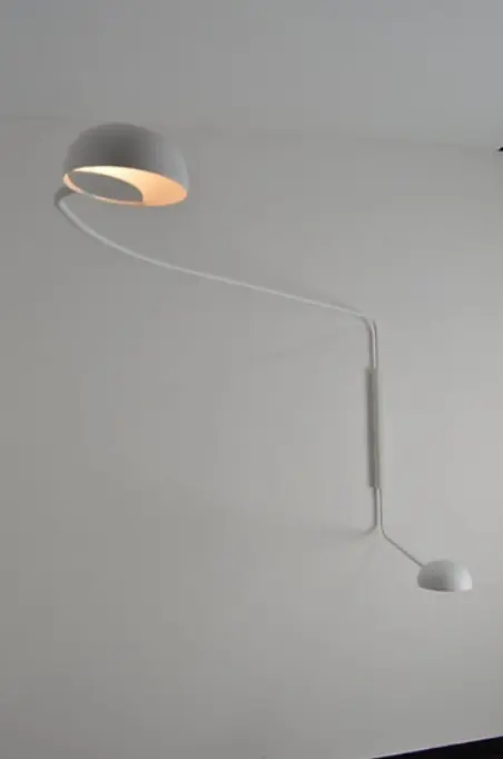 Bailarina Ad 135 x 55 Direita 3000K Fendi