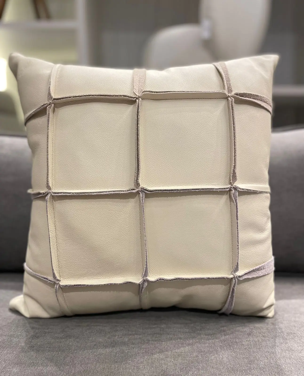 Almofada Couro Natural Palha MOD2 52x52
