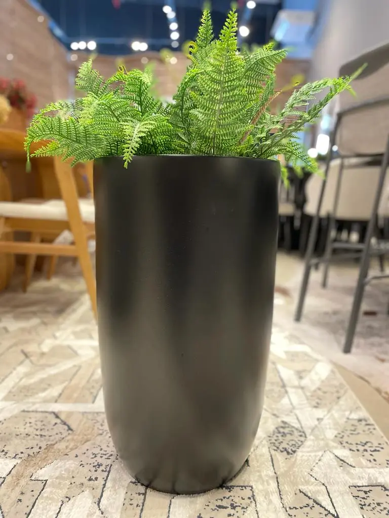 Vaso Ásia Gigante Preto