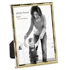 Porta Retrato em Metal e Vidro Dourado