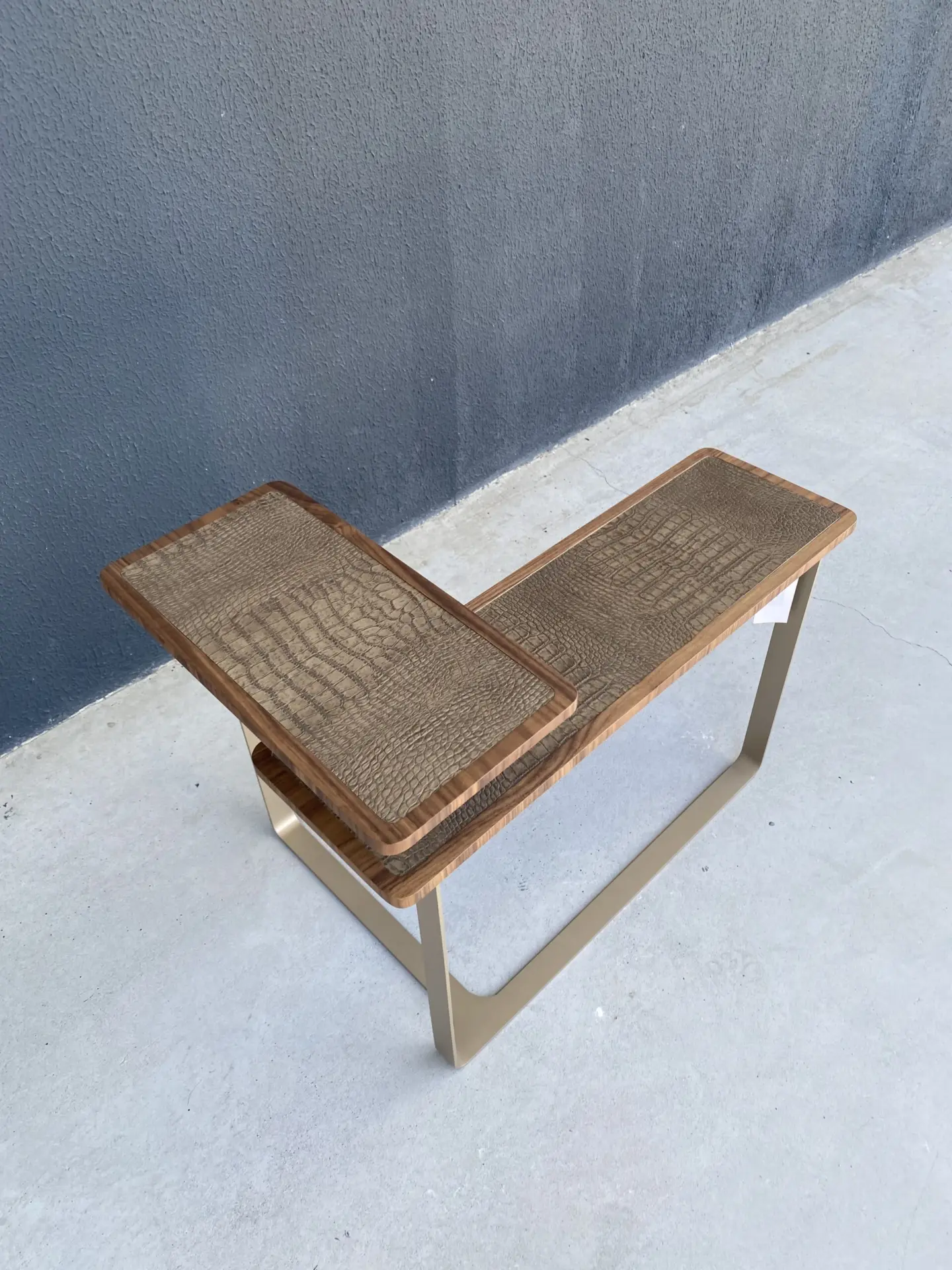Mesa Apoio Edge Dir R Croco Fen/ Nog/ Champ - Imagem 3